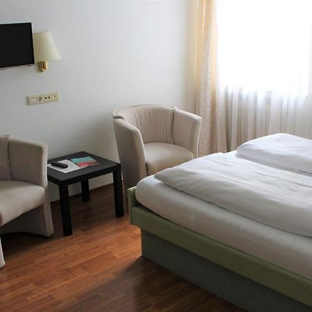 Hotel Ulmer Spatz Εξωτερικό φωτογραφία
